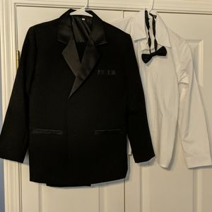 Boys sz 14 tuxedo